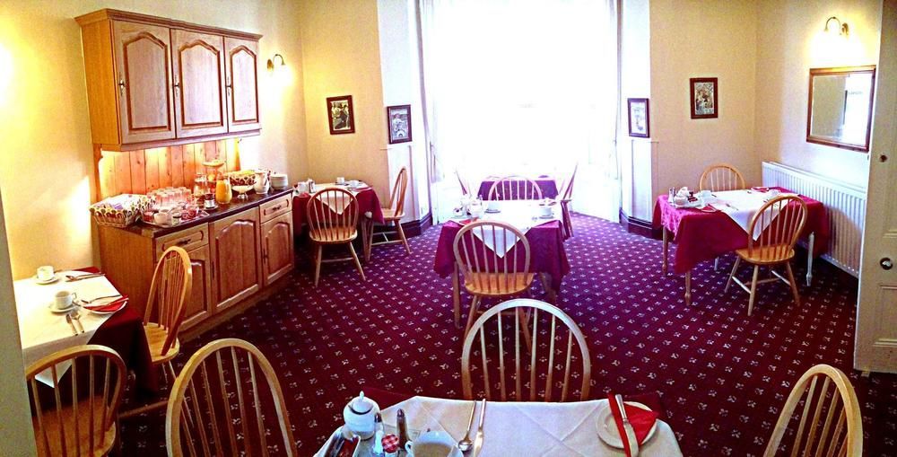 Clifton Villa Guest House Лландидно Экстерьер фото
